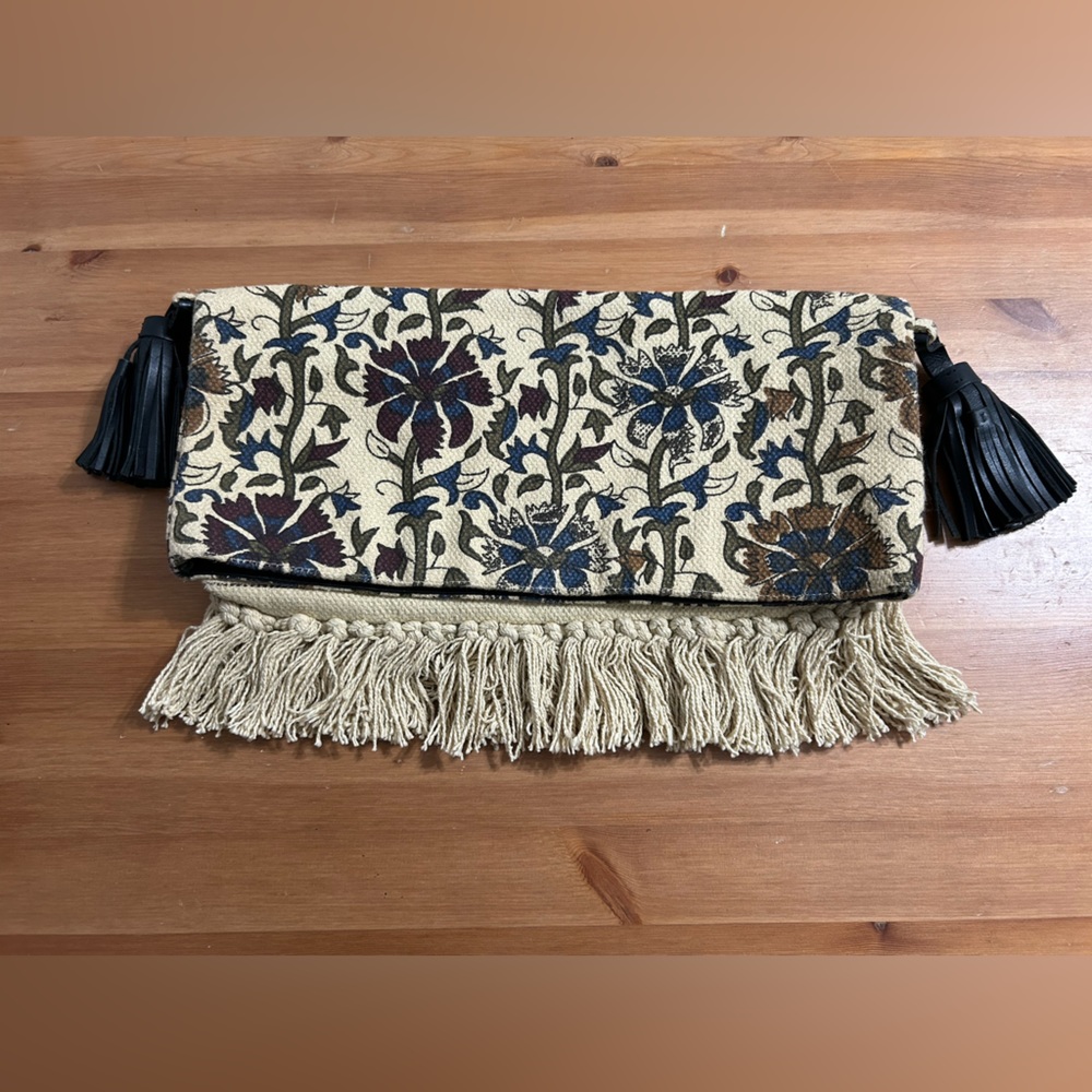 Zara boho clutch/ shoulder bag with tassels. Vintage feel. Absolutely gorgeous.